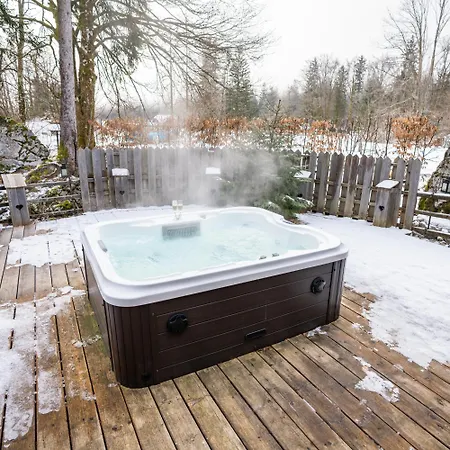 Konukevi Hisa Erlah 3*