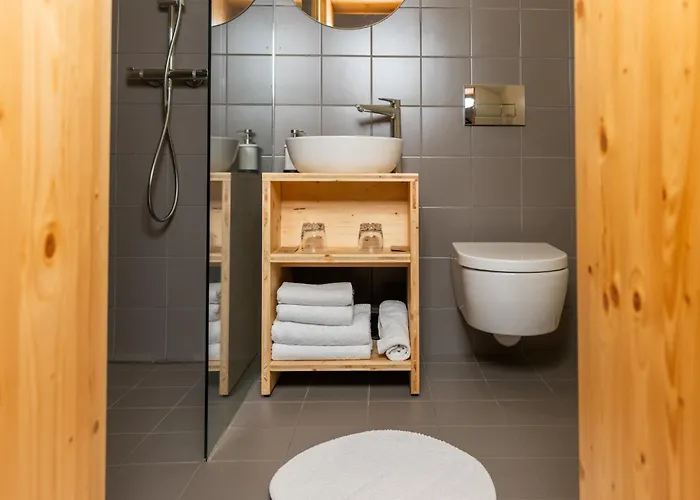 בית הארחה Hisa Erlah 3*